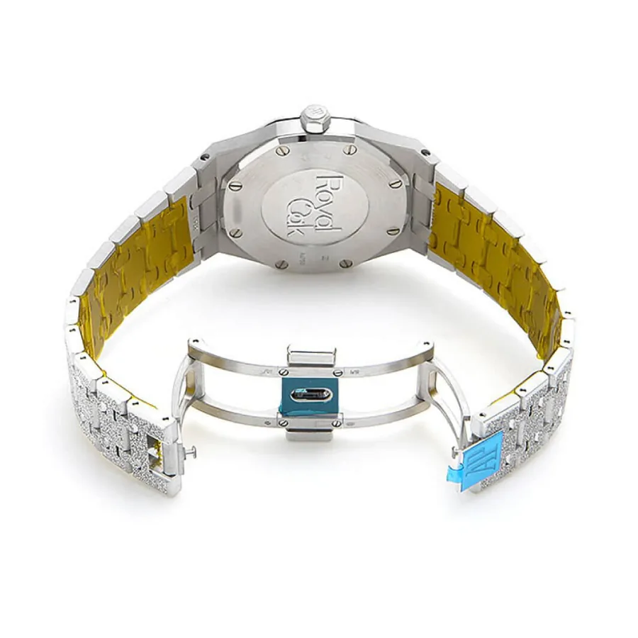 Audemars Piguet Royal Oak 67653BC.GG.1263BC.02 “Frosted” Blue Dial Collector’s Clone 1:1 — detail 2