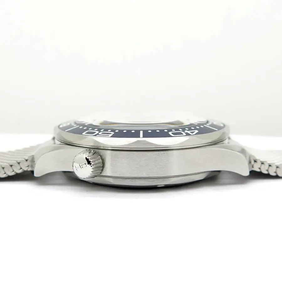 Omega Seamaster 210.30.42.20.03.002 “James Bond” Super Clone — detail 4