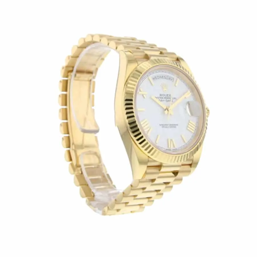 Rolex Day-Date 228238-0042 “Gold Roman Dial” Ultimate Clone Quality — detail 2