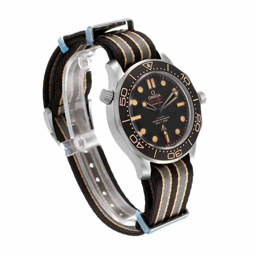 Omega Seamaster Co-Axial Master Steel 210.92.42.20.01.001 Replica — detail 3