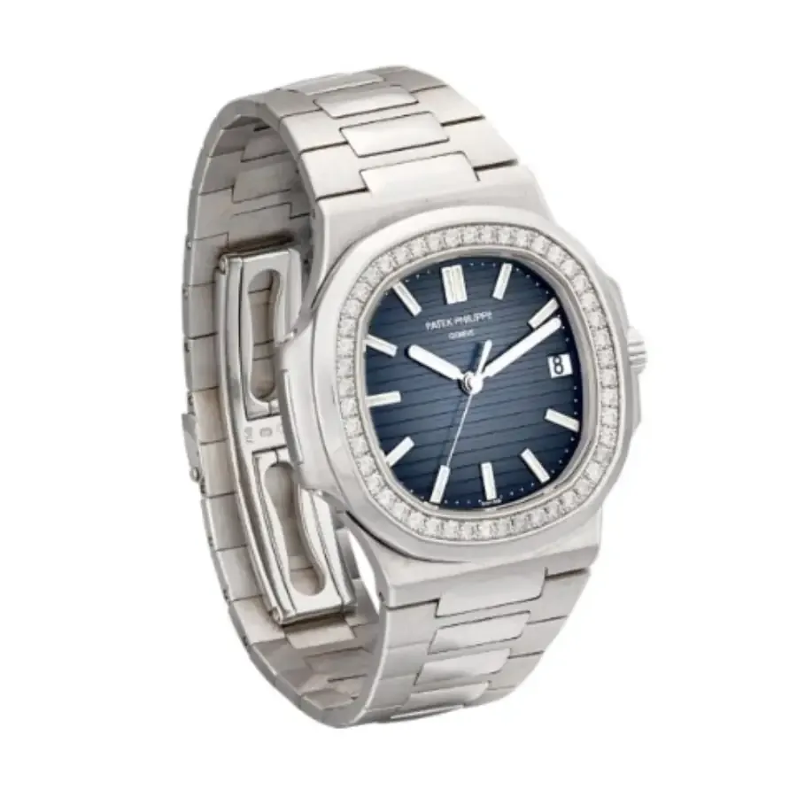 Patek Philippe Nautilus 5713 Super Clone — detail 2