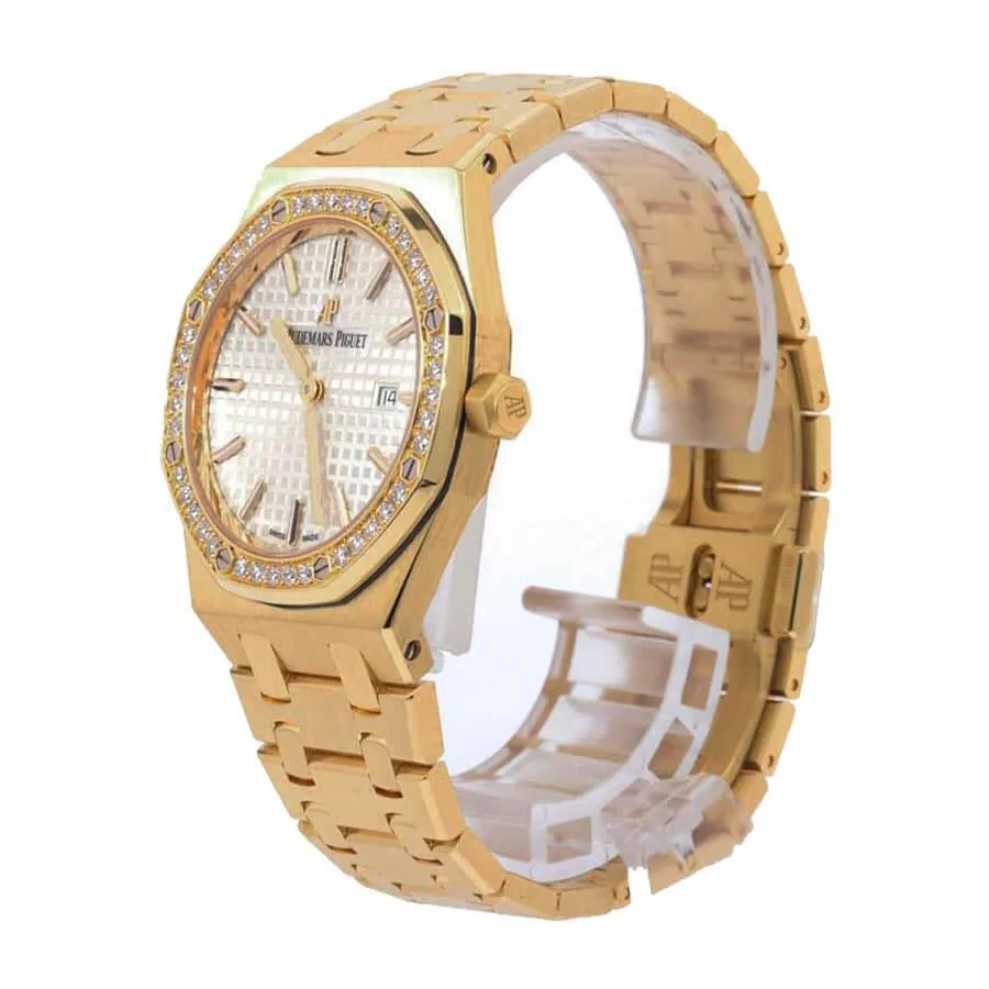 Audemars Piguet Royal Oak 67651BA.ZZ.1261BA.01 “Diamond Bezel” Collector’s Replica — detail 2